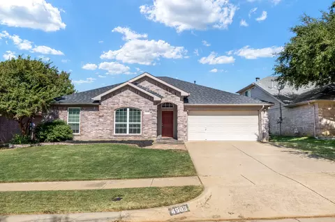 4903 Vaquero Dr, Arlington, TX 76017