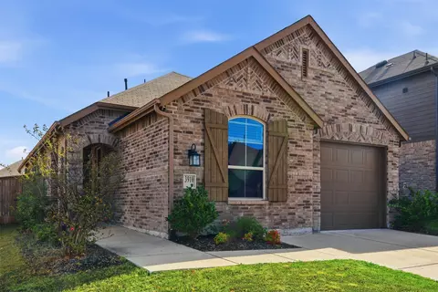 3910 Rochelle Ln, Forney, TX 75126