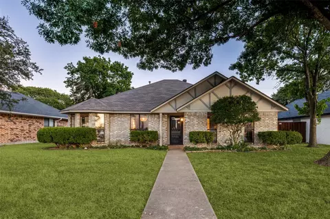 212 Solon Rd, Waxahachie, TX 75165