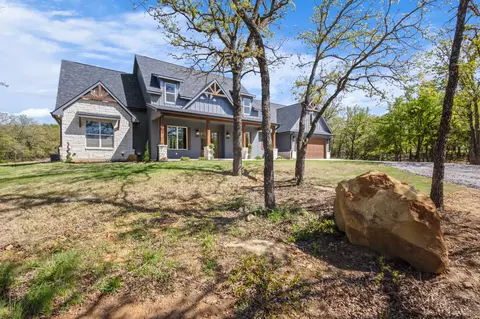 Exterior - 109 Post Oak Cv, Sunset, TX 76270 photo 3 of 4