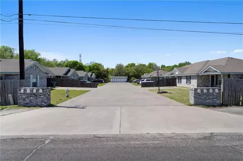860 N Lacy Dr #1-2, Lacy Lakeview, TX 76705