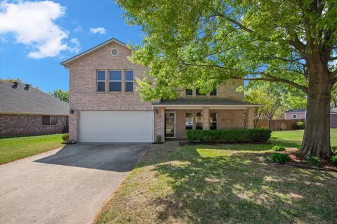 2201 Driskell Ln, Corinth, TX 76210