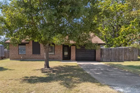 248 Mountain View Dr, Azle, TX 76020