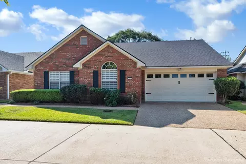 181 Kings Xing, Shreveport, LA 71105