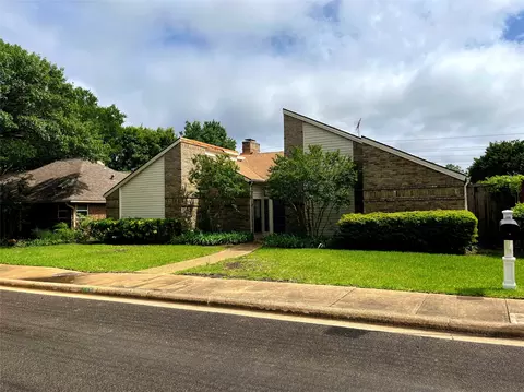 6616 Gretchen Ln, Dallas, TX 75252