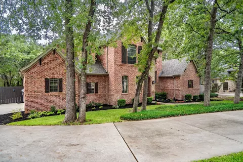 8 Saint Andrews Ct, Trophy Club, TX 76262