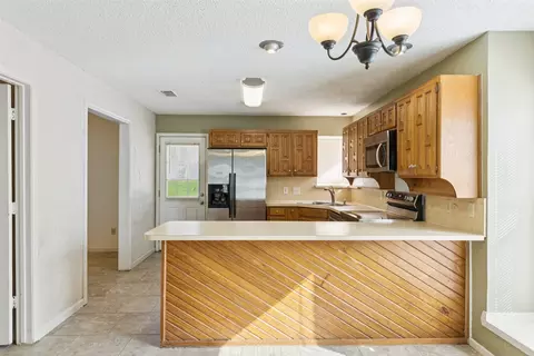 Kitchen - 904 Rusk Dr, Euless, TX 76039 photo 3 of 4