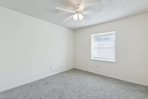 Bedroom - 904 Rusk Dr, Euless, TX 76039 photo 6 of 9