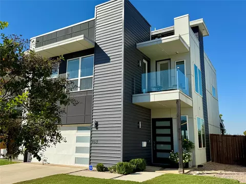 4021 Ivanhoe Ln, Dallas, TX 75212