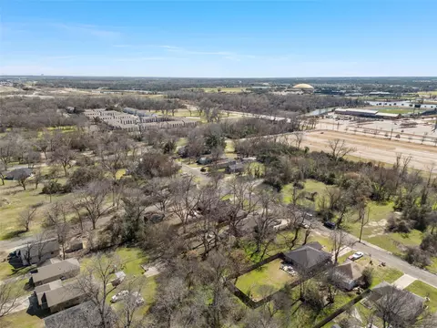 View/Area - 1206 Spring St, Waco, TX 76704 photo 6 of 7