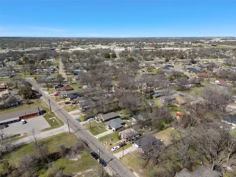 View/Area - 1206 Spring St, Waco, TX 76704 photo 2 of 7