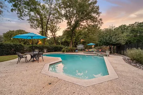 1537 S Story Rd, Irving, TX 75060