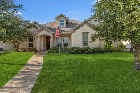 105 Hollygrove Dr, Hewitt, TX 76643