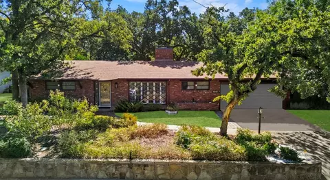 5754 Blueridge Dr, Fort Worth, TX 76112