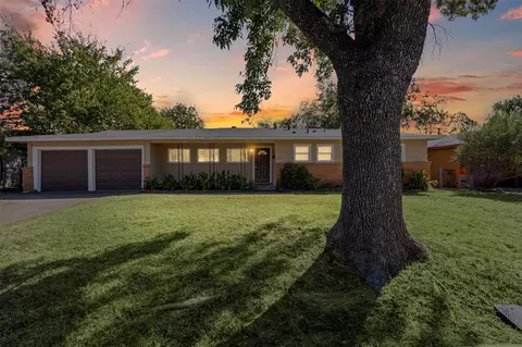 3350 Kingsbury Ave, Richland Hills, TX 76118