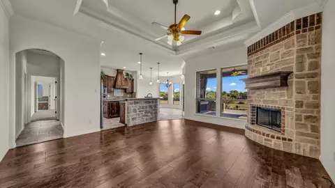 Living - 136 Spring Meadow Dr, Springtown, TX 76082 photo 1 of 5