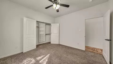 Bedroom - 136 Spring Meadow Dr, Springtown, TX 76082 photo 7 of 10