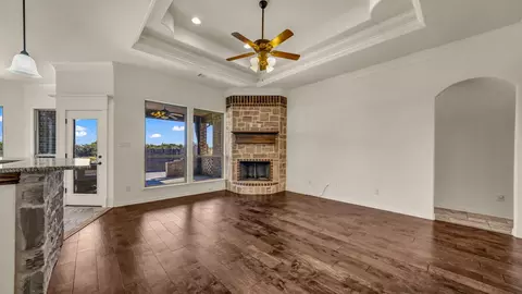 Living - 136 Spring Meadow Dr, Springtown, TX 76082 photo 2 of 5