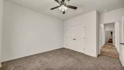 Bedroom - 136 Spring Meadow Dr, Springtown, TX 76082 photo 6 of 10
