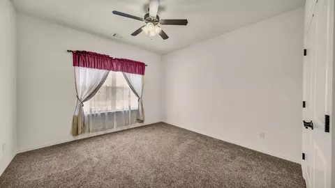 Bedroom - 136 Spring Meadow Dr, Springtown, TX 76082 photo 5 of 10