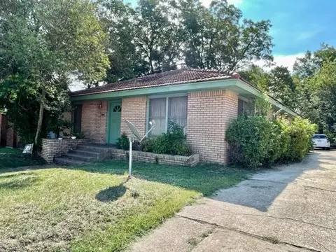 2304 Herring Ave, Waco, TX 76708 photo 3