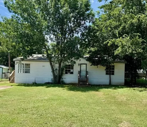 1518 Lands End St, Granbury, TX 76048