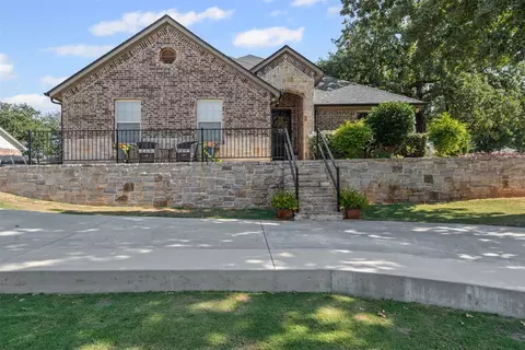 8501 Linden Ct, Granbury, TX 76049
