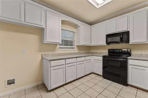 Kitchen - 3005 Pinto Loop, Robinson, TX 76706 photo 1 of 3
