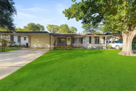 4929 Ira St, Haltom City, TX 76117