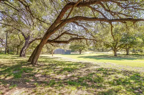 3535 Crestridge Dr, Granbury, TX 76048