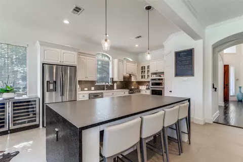 Kitchen - 9155 Calvert Rd, Lantana, TX 76226 photo 2 of 5