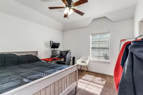 Bedroom - 9155 Calvert Rd, Lantana, TX 76226 photo 2 of 5