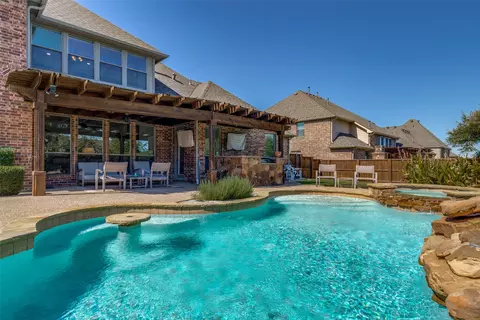 Exterior - 9155 Calvert Rd, Lantana, TX 76226 photo 5 of 7