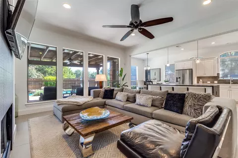 Living - 9155 Calvert Rd, Lantana, TX 76226 photo 2 of 4