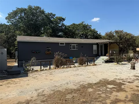5220 Banks Rd, Fort Worth, TX 76140