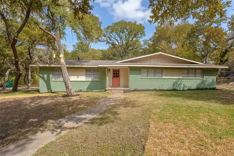 121 N Emberwood Dr, Waco, TX 76706