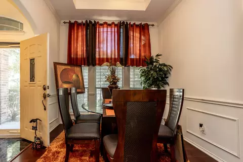 Entry Way - 928 Trinity Dr, Lancaster, TX 75146 photo 1 of 2