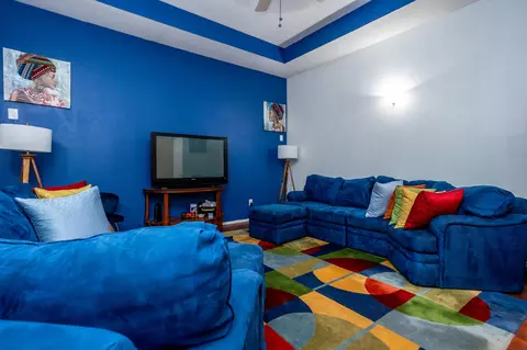 Living - 928 Trinity Dr, Lancaster, TX 75146 photo 5 of 6