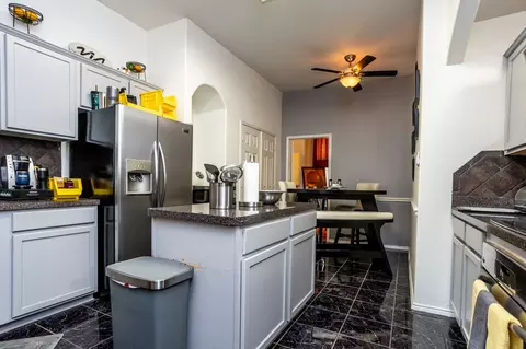 Kitchen - 928 Trinity Dr, Lancaster, TX 75146 photo 2 of 4