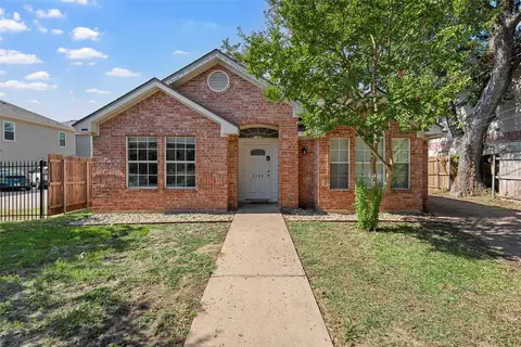 2103 S 7th St, Waco, TX 76706