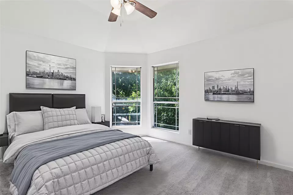 Bedroom - 6919 Marina Shores Ct, Arlington, TX 76016 photo 2 of 6
