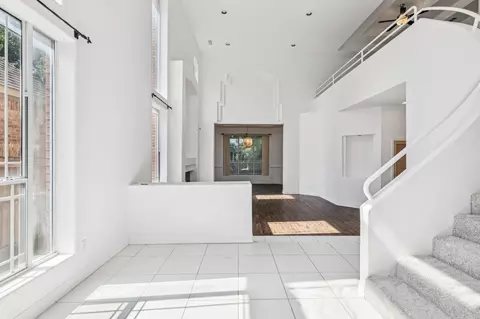 Living - 6919 Marina Shores Ct, Arlington, TX 76016 photo 1 of 10