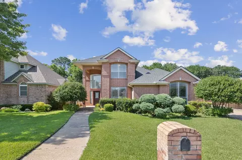 Exterior - 6919 Marina Shores Ct, Arlington, TX 76016 photo 1 of 4