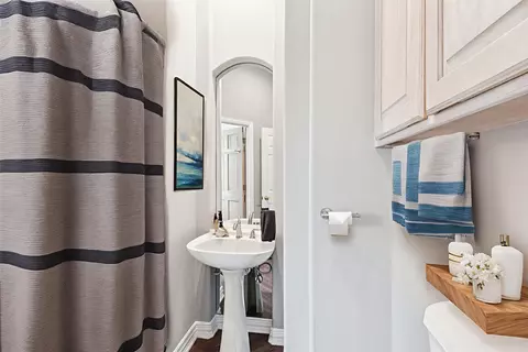 Bath - 6919 Marina Shores Ct, Arlington, TX 76016 photo 1 of 5