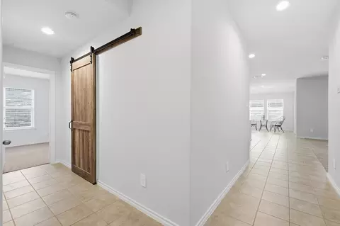 9521 Golden Summit Dr, Fort Worth, TX 76131