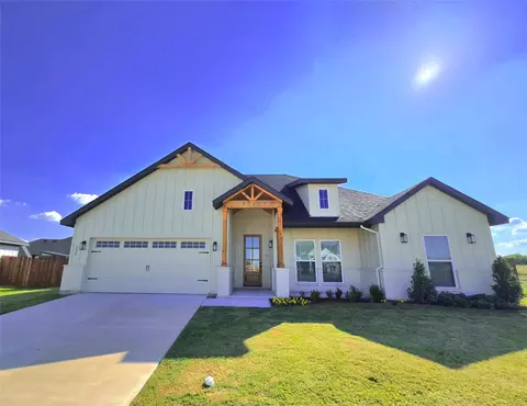 205 High Ridge Ct, Godley, TX 76044