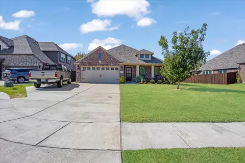 1908 Shearwater Pl, Van Alstyne, TX 75495