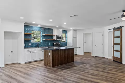 3002 Tanglewood Dr, Commerce, TX 75428 photo 9