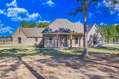 122 Faith Plantation Dr, Princeton, LA 71067