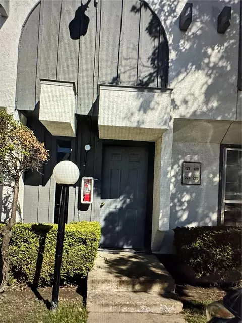 12888 Montfort Dr #228, Dallas, TX 75230